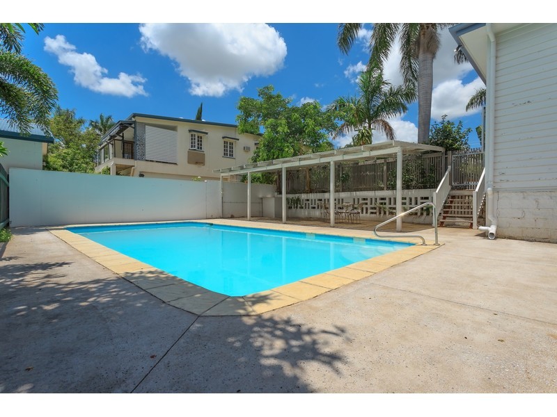 57 North Street, The Range QLD 4700