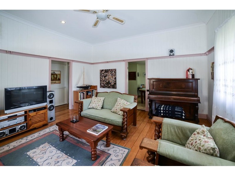 57 Wentworth Tce, The Range QLD 4700