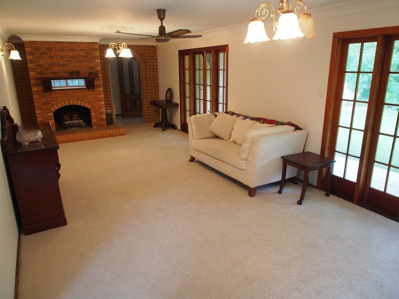 12 Cruden Street, Frenchville QLD 4701