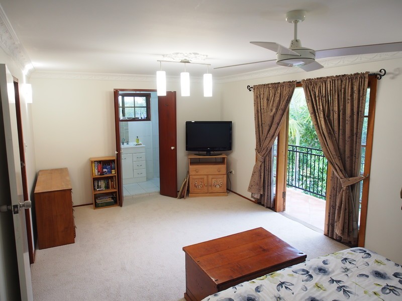 12 Cruden Street, Frenchville QLD 4701