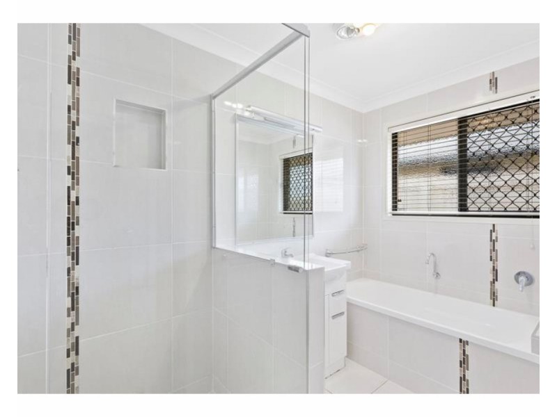 23 Broadhurst Drive, Gracemere QLD 4702