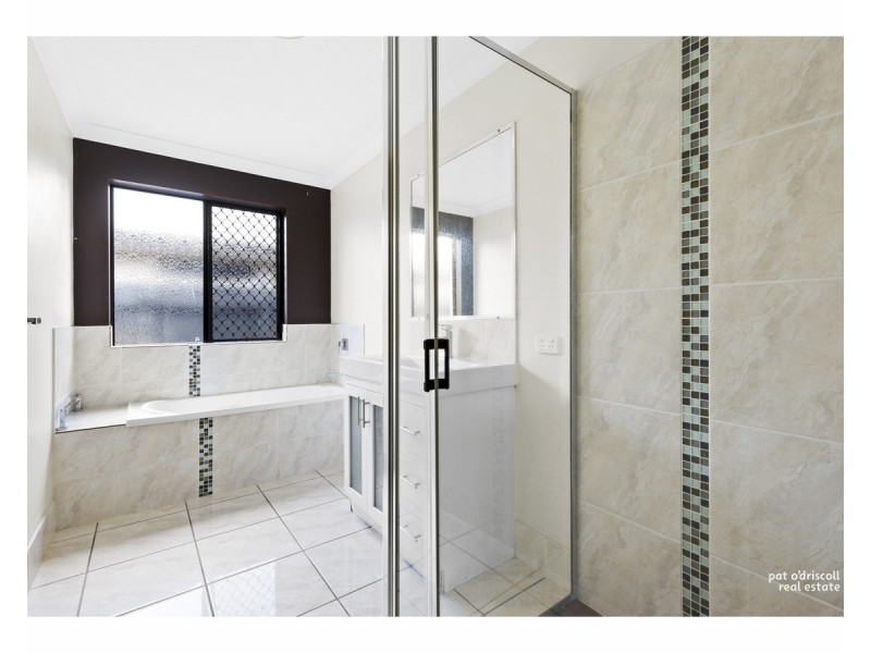 3 John Oxley Drive, Gracemere QLD 4702