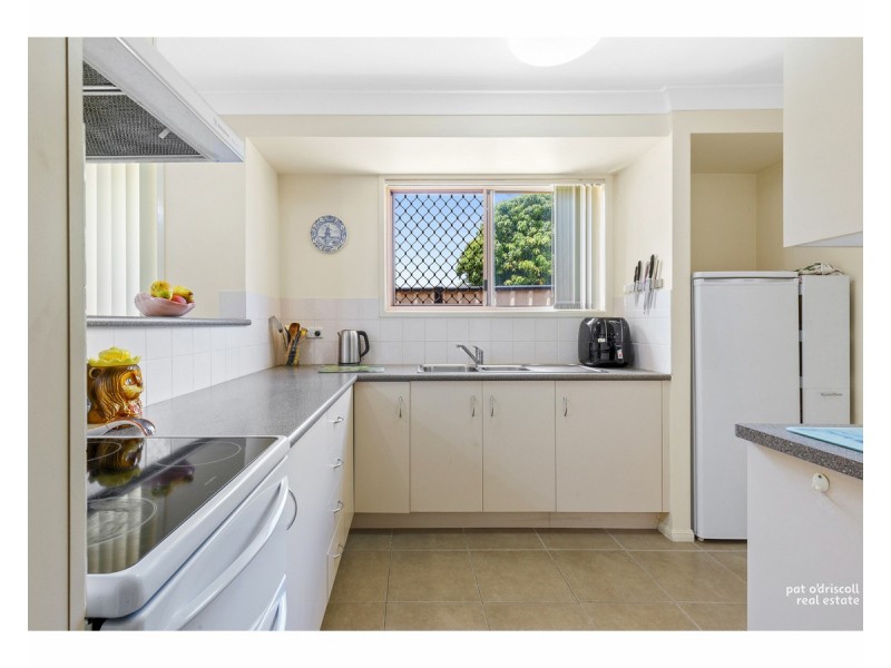 2/17 Bernard Street, Berserker QLD 4701