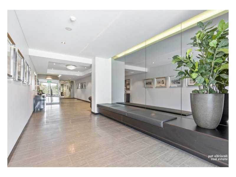 701/2-4 Victoria Parade, Rockhampton City QLD 4700