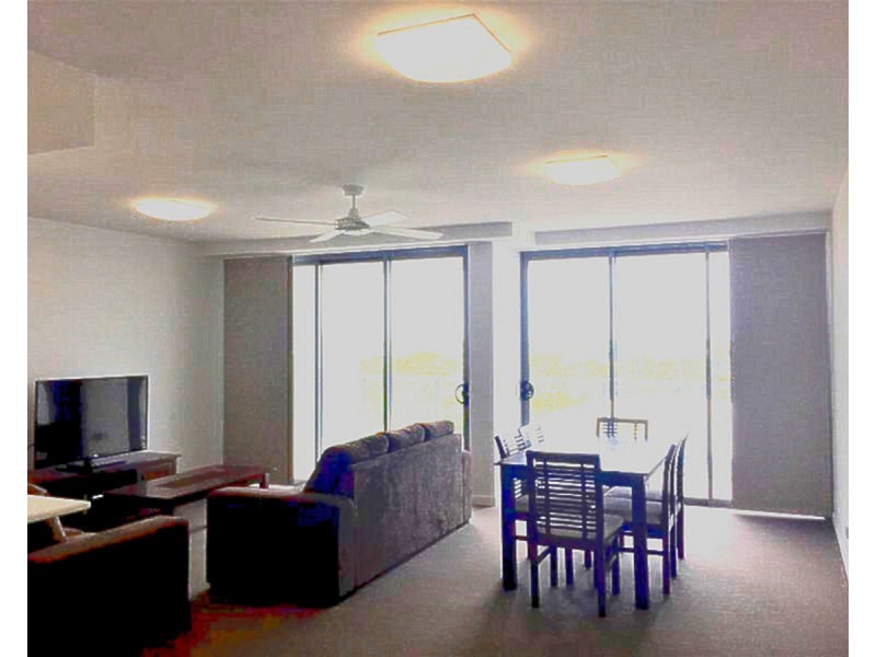 701/2-4 Victoria Parade, Rockhampton City QLD 4700