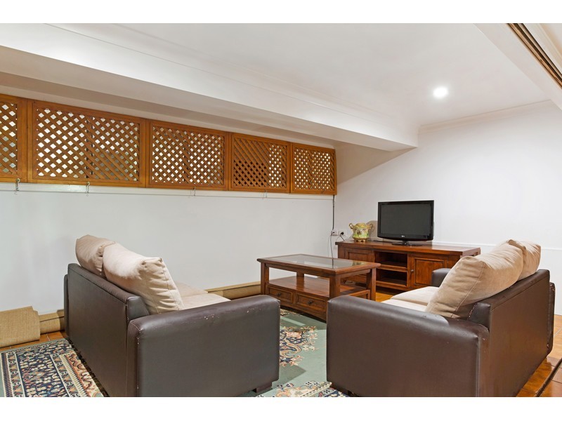 33 Talford Street, The Range QLD 4700