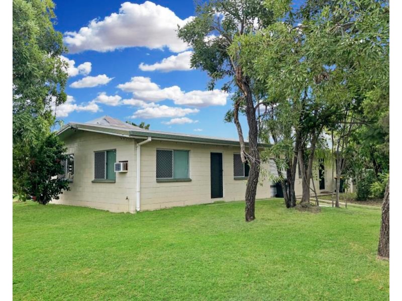 2/72 Leamington Street, Berserker QLD 4701