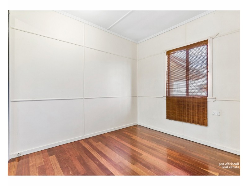 36 Hinchliff Street, Kawana QLD 4701