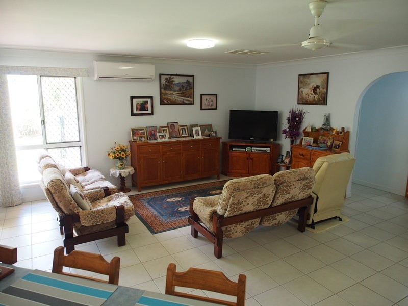 18 Sunrise Crescent, Gracemere QLD 4702