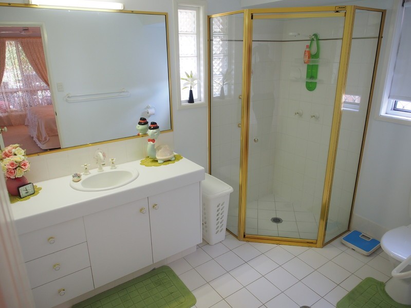 18 Sunrise Crescent, Gracemere QLD 4702