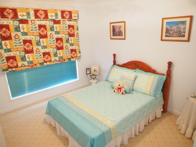 18 Sunrise Crescent, Gracemere QLD 4702