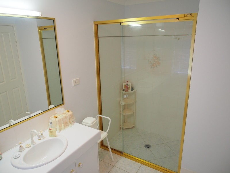 18 Sunrise Crescent, Gracemere QLD 4702