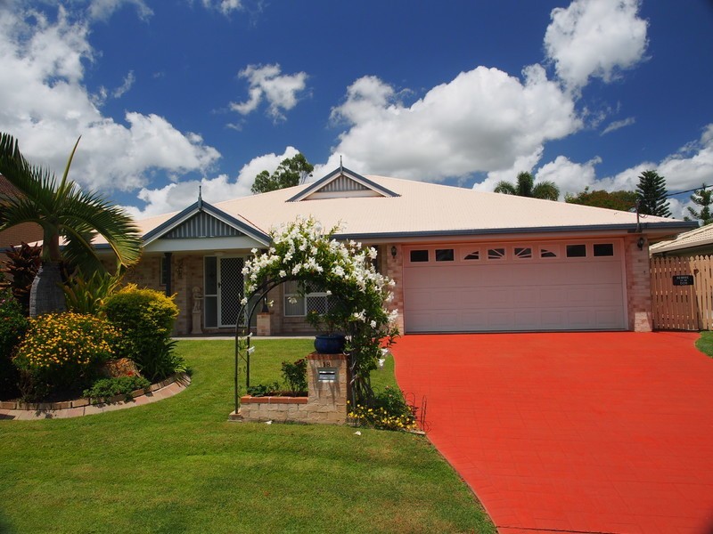 18 Sunrise Crescent, Gracemere QLD 4702