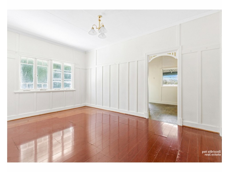 1A Welch Street, Park Avenue QLD 4701