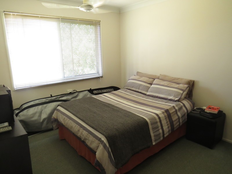 1 & 2/15 Treseder Street, The Range QLD 4700