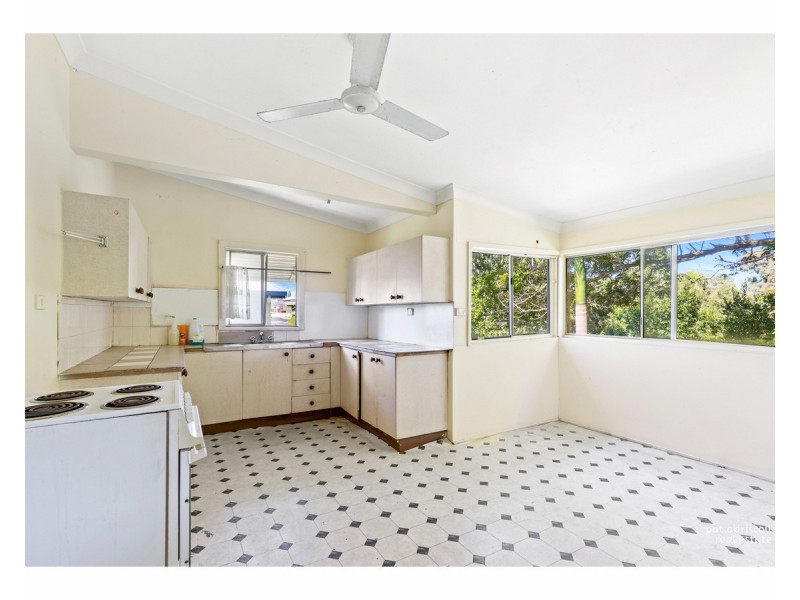 43 Haynes Street, Park Avenue QLD 4701