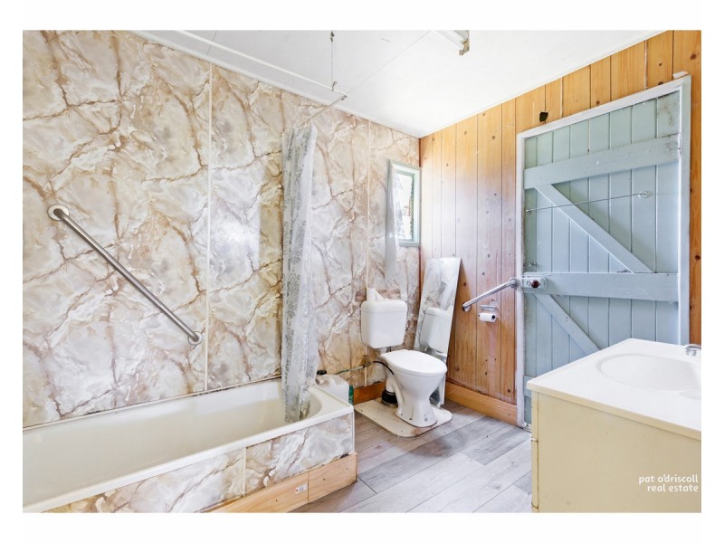 43 Haynes Street, Park Avenue QLD 4701