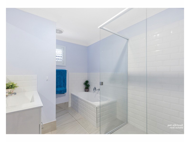 2B Stawell Court, Berserker QLD 4701