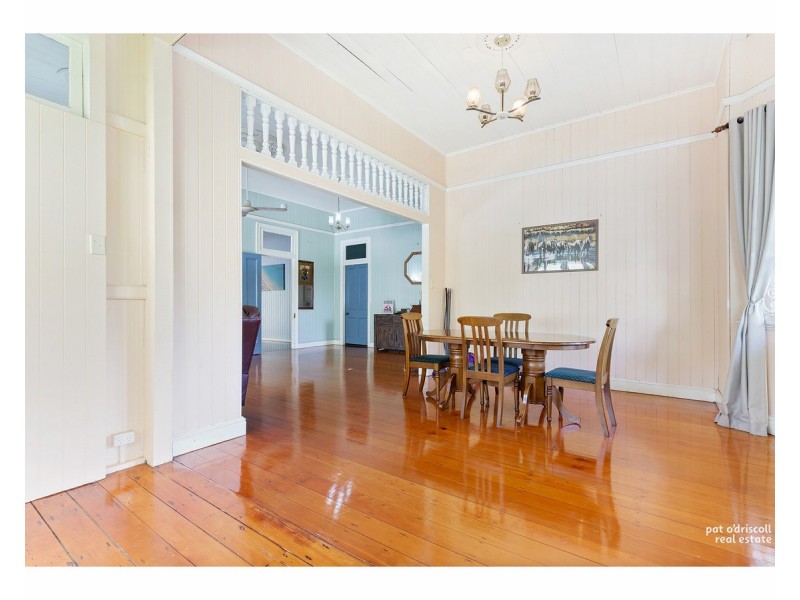 6 Bauhinia Terrace, The Range QLD 4700