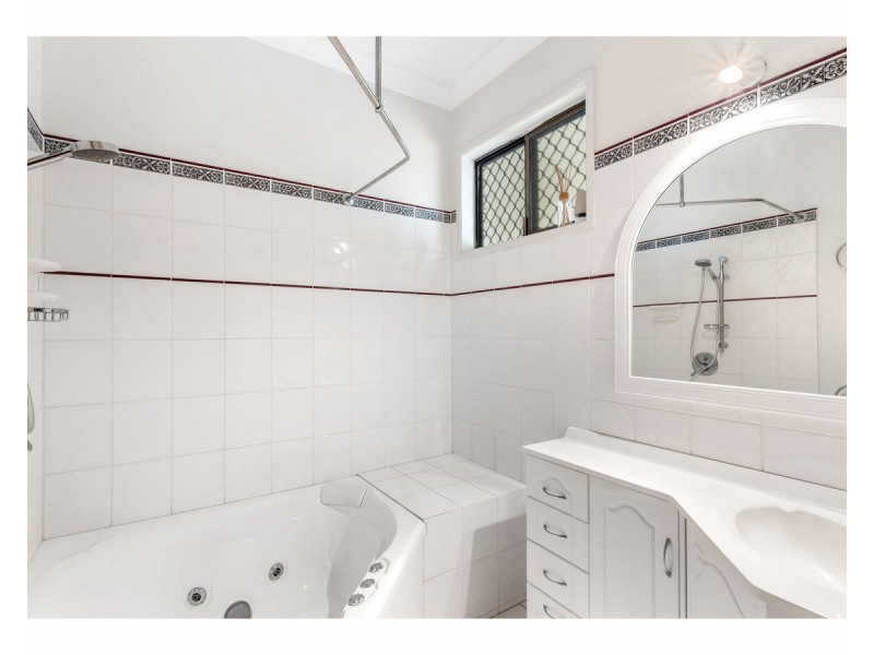 12/260 Quay Street, Rockhampton City QLD 4700