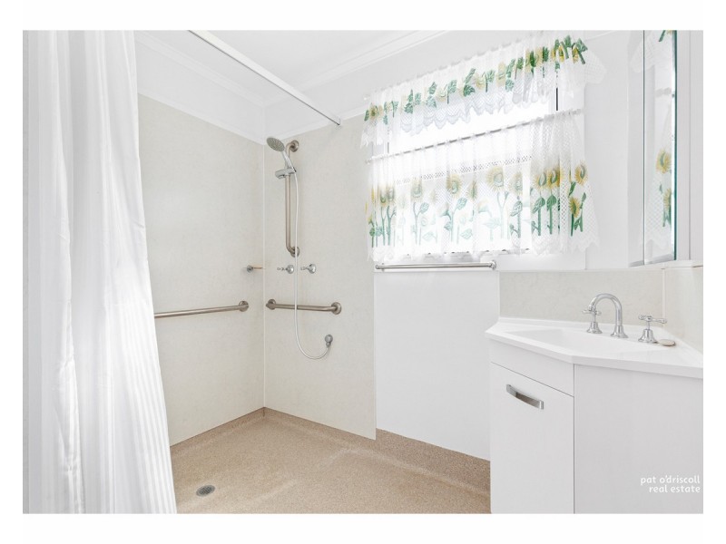 108 Park Street, Park Avenue QLD 4701