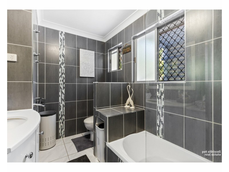 4 Cant Street, Kawana QLD 4701