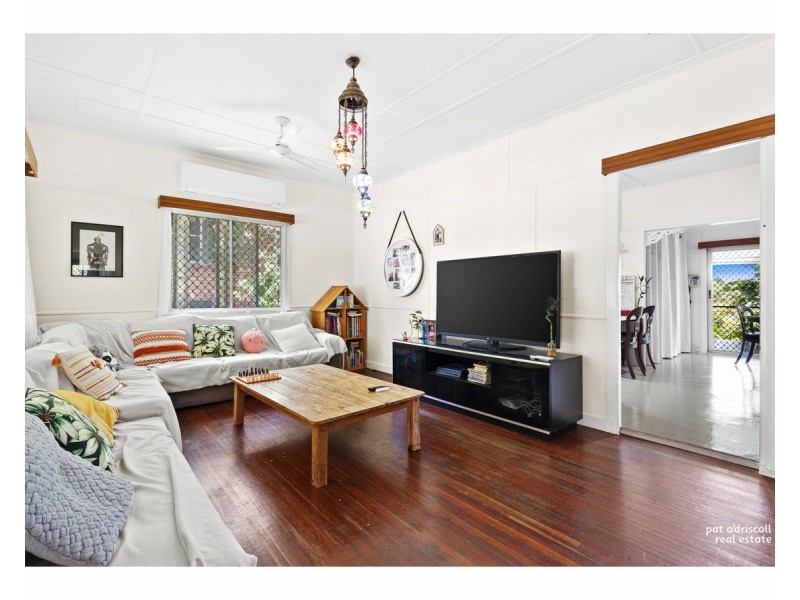 12 Wentworth Terrace, The Range QLD 4700