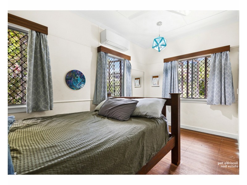 12 Wentworth Terrace, The Range QLD 4700