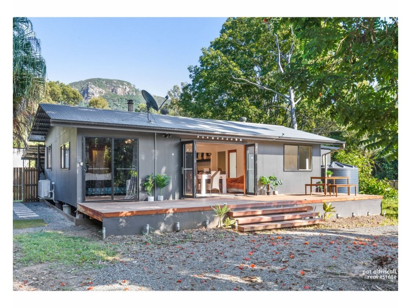 6 Polka Road, Byfield QLD 4703