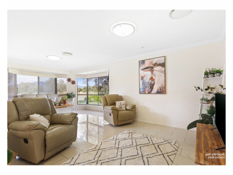 6 Sandys Place, Kawana QLD 4701