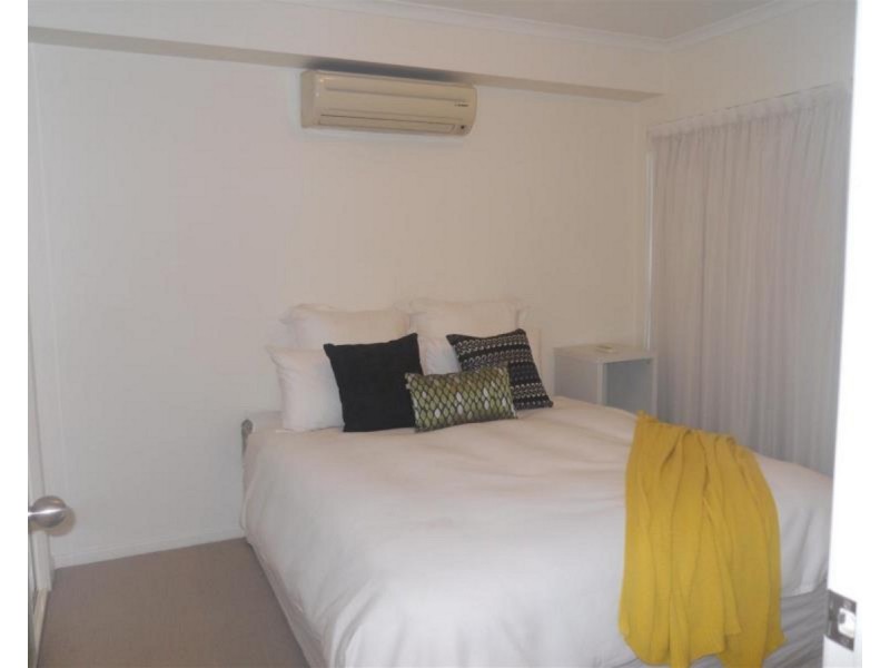 203/6-8 Victoria Parade, Rockhampton City QLD 4700