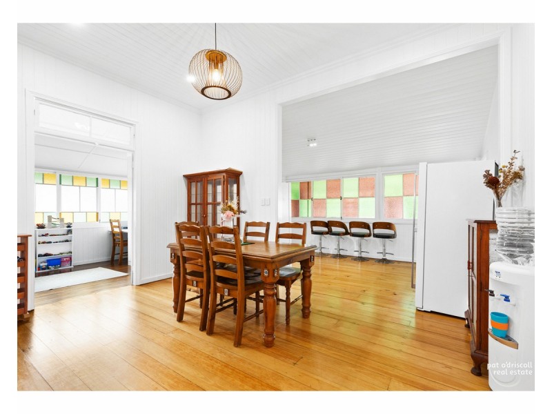 17 Main Street, Park Avenue QLD 4701