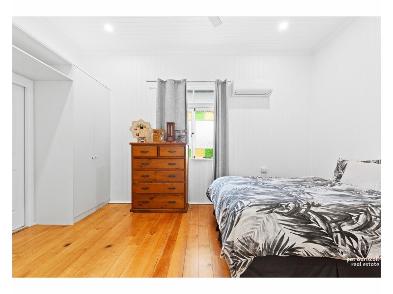 17 Main Street, Park Avenue QLD 4701