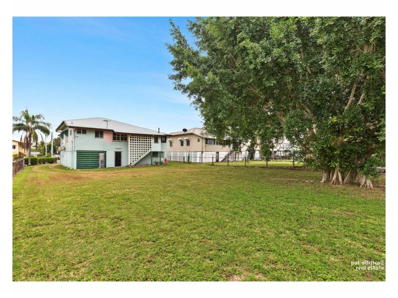 17 Main Street, Park Avenue QLD 4701