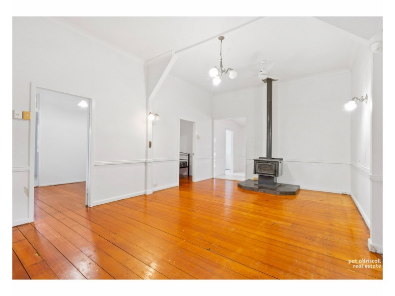 131 Berserker Street, Berserker QLD 4701