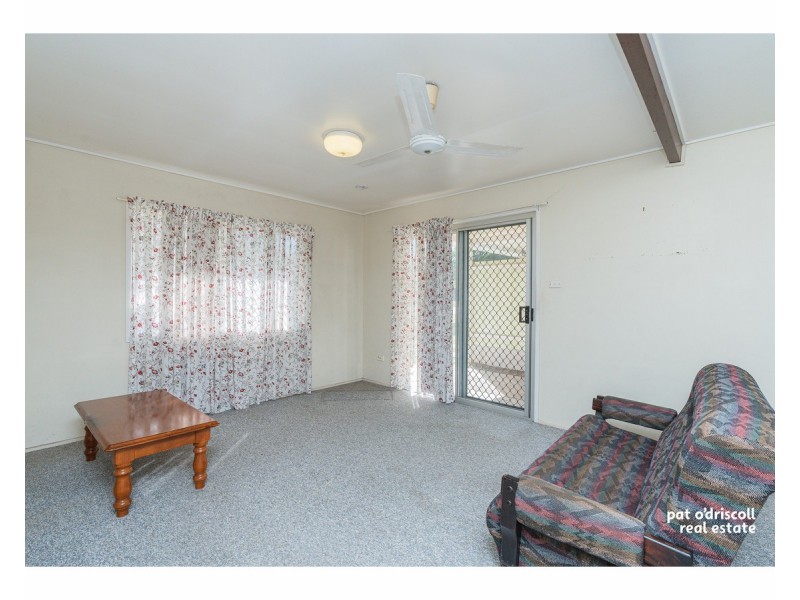 2/146 Dee Street, Koongal QLD 4701