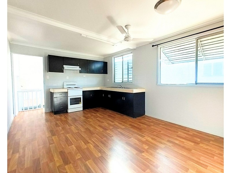 6 Short Street, Allenstown QLD 4700