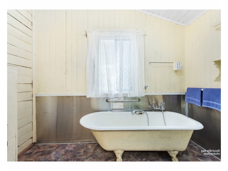 35 Church Street, Allenstown QLD 4700