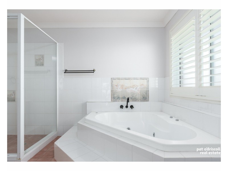 16 Agnes Street, The Range QLD 4700