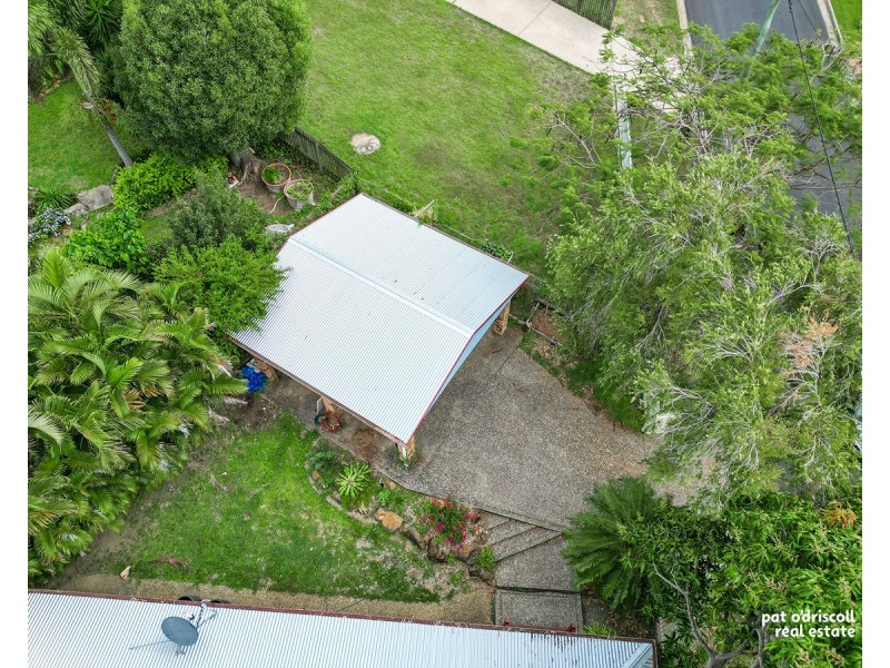 2 Bowen Terrace, The Range QLD 4700