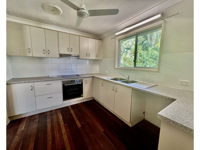 280 Farm Street, Kawana QLD 4701