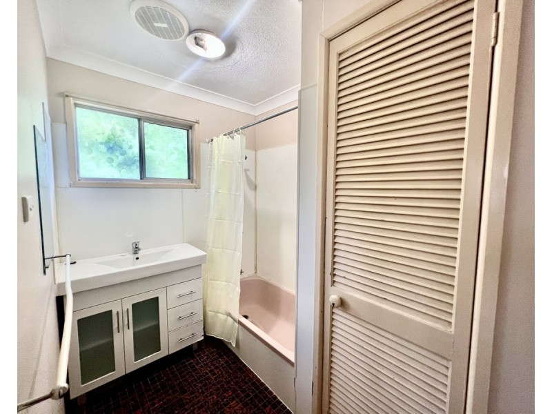 280 Farm Street, Kawana QLD 4701