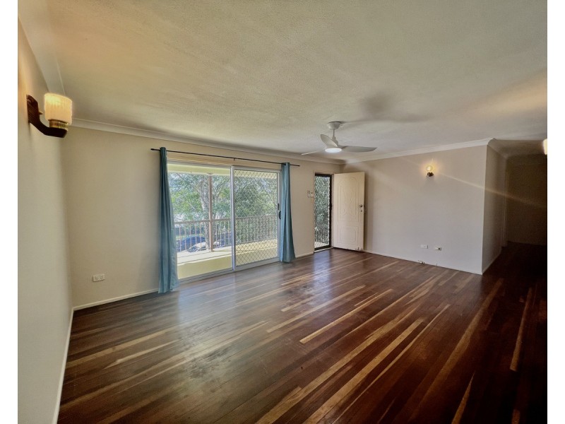 280 Farm Street, Kawana QLD 4701