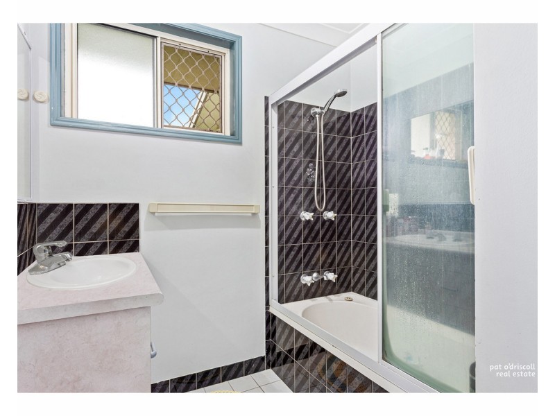 6 Bondeson Drive, Parkhurst QLD 4702