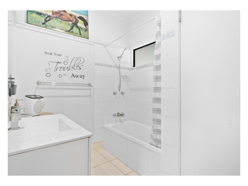 393 Dean Street, Frenchville QLD 4701