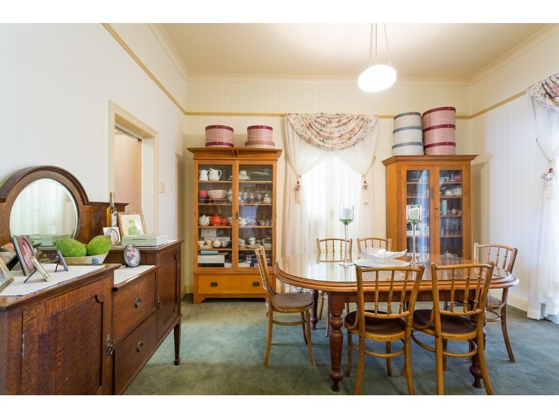 197 Caroline Street, The Range QLD 4700