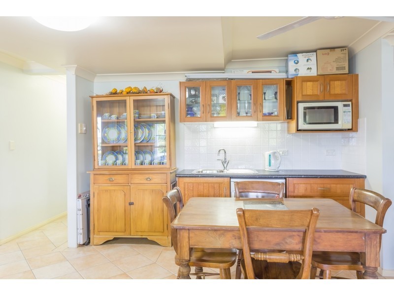 197 Caroline Street, The Range QLD 4700
