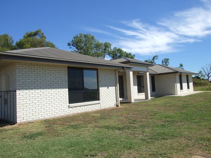 8 Benrhys Court, Rockyview QLD 4701