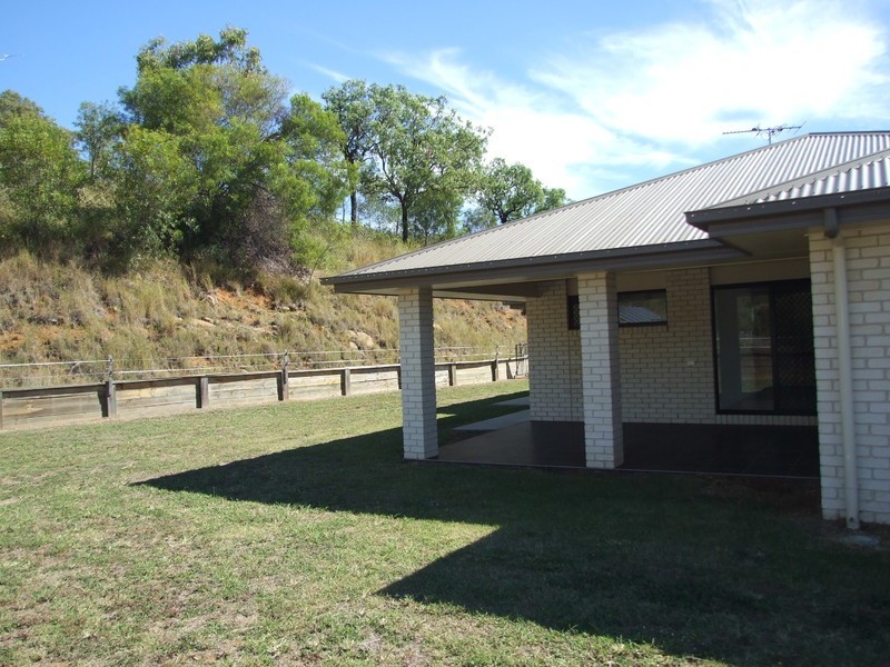 8 Benrhys Court, Rockyview QLD 4701