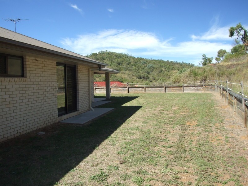 8 Benrhys Court, Rockyview QLD 4701